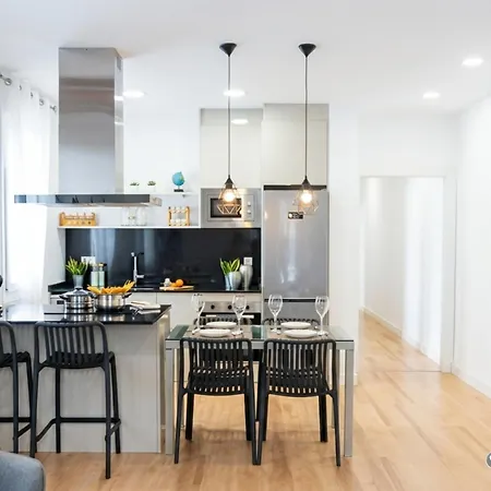 Denei Experience - Edificio Privado En Centro, Playa 7 Min * Tarragona